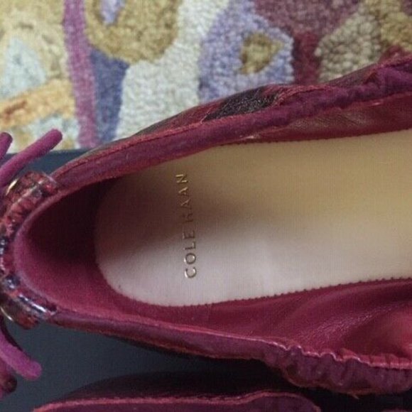 Cole Haan NIB Ashlyn Ballet Flat -- Size 7 -- Tawny Port Python Print Women's - Picture 3 of 5